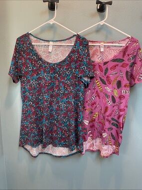 Bundle of 2 LuLaRoe Classic T Top – Women’s Large (12-14)